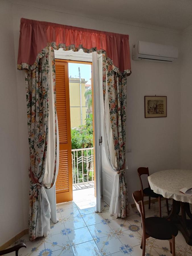 شقة The House Of The Sunbeam نابولي المظهر الخارجي الصورة